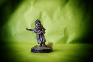 Goumier, miniatura 28mm metallo Artizan Designs, pittura giallinovagabondo