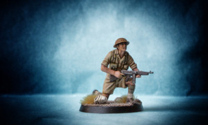 Soldato Britannico VIII ARMATA, Airfix 1.35 multipose in plastica, pittura giallinovagabondo
