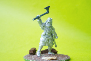 Vichingo Gripping Beast in 28mm e ambientazione scenica