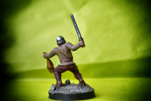 Guerriero Celta,miniatura in plastica 28mm Warlord Games,pittura giallinovagabondo