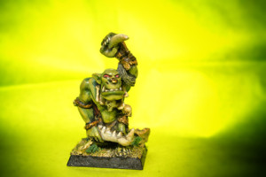Orco Selvaggio,miniatura metallo 28mm Games Workshop,pittura giallinovagabondo