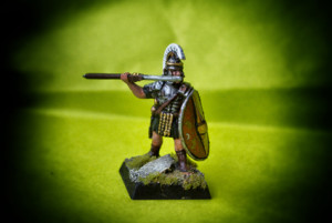 Pretoriano,miniatura 28mm plastica Warlord Games,pittura giallinovagabondo