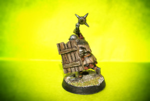 Orchetto di Sauron, miniatura 28mm Games Workshop,pittura giallinovagabondo