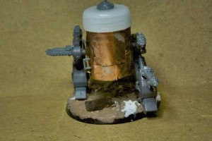 Lattina assassina vista anteriore, elaborazione giallinovagabondo