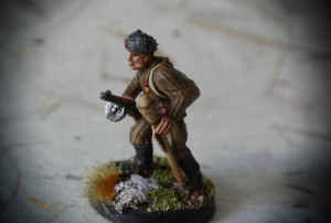 Red Army anti Tank Grenadier, miniatura plastica 28mm Warlord Games,pittura giallinovagabondo