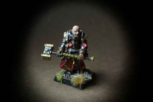 Monaco Guerriero,miniatura in resina 28mm Games Workshop,pittura giallinovagabondo